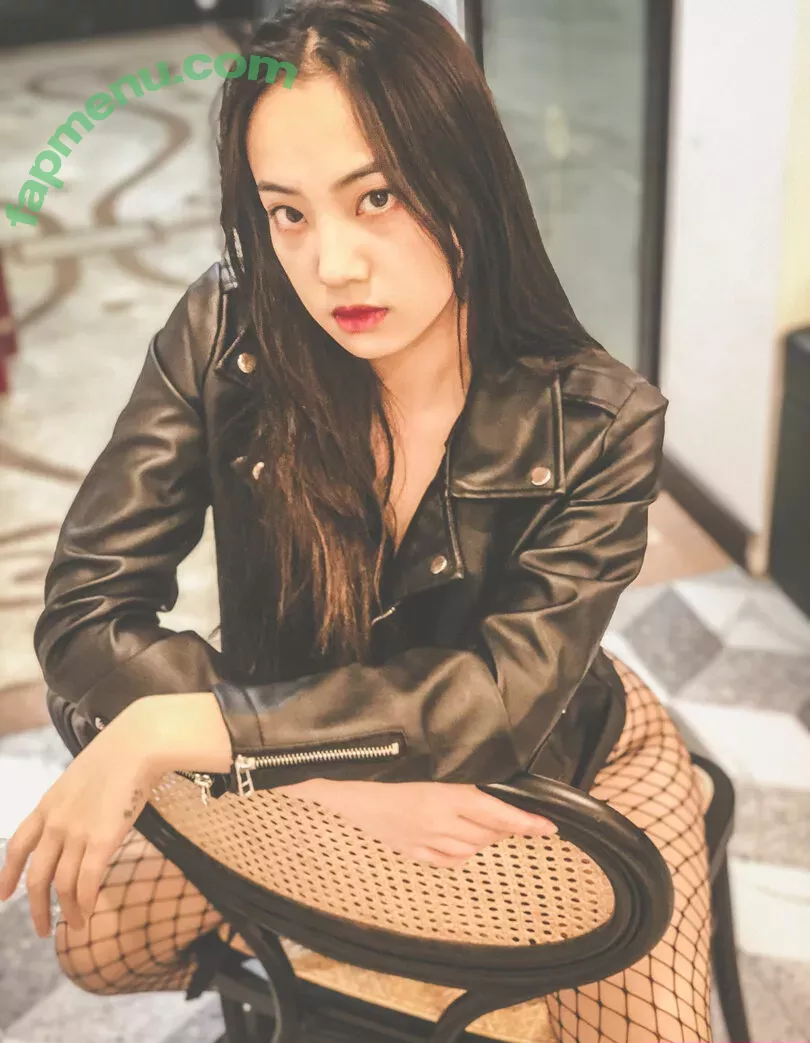 Qinweiyingjie nude photo #0114 (qinweiyingjie_)