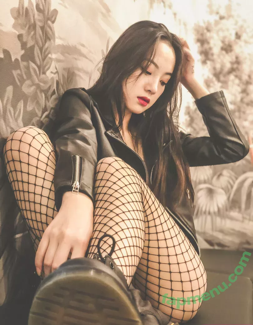 Qinweiyingjie nude photo #0121 (qinweiyingjie_)