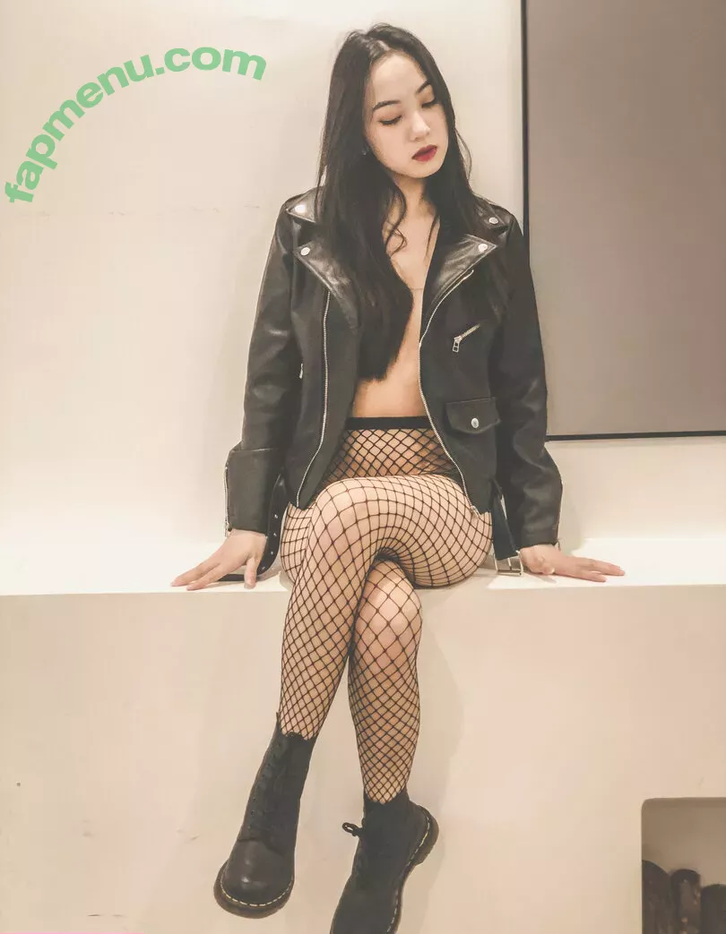 Qinweiyingjie nude photo #0125 (qinweiyingjie_)