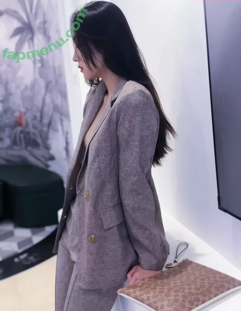Qinweiyingjie nude photo #0143 (qinweiyingjie_)