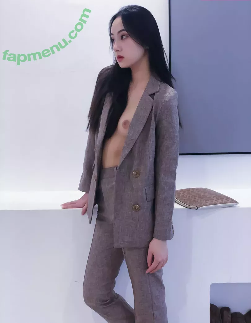 Qinweiyingjie nude photo #0173 (qinweiyingjie_)