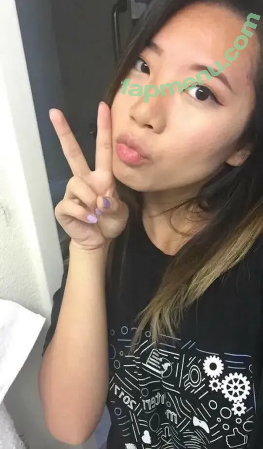Qiwei nude photo #0008 (Qiwei)
