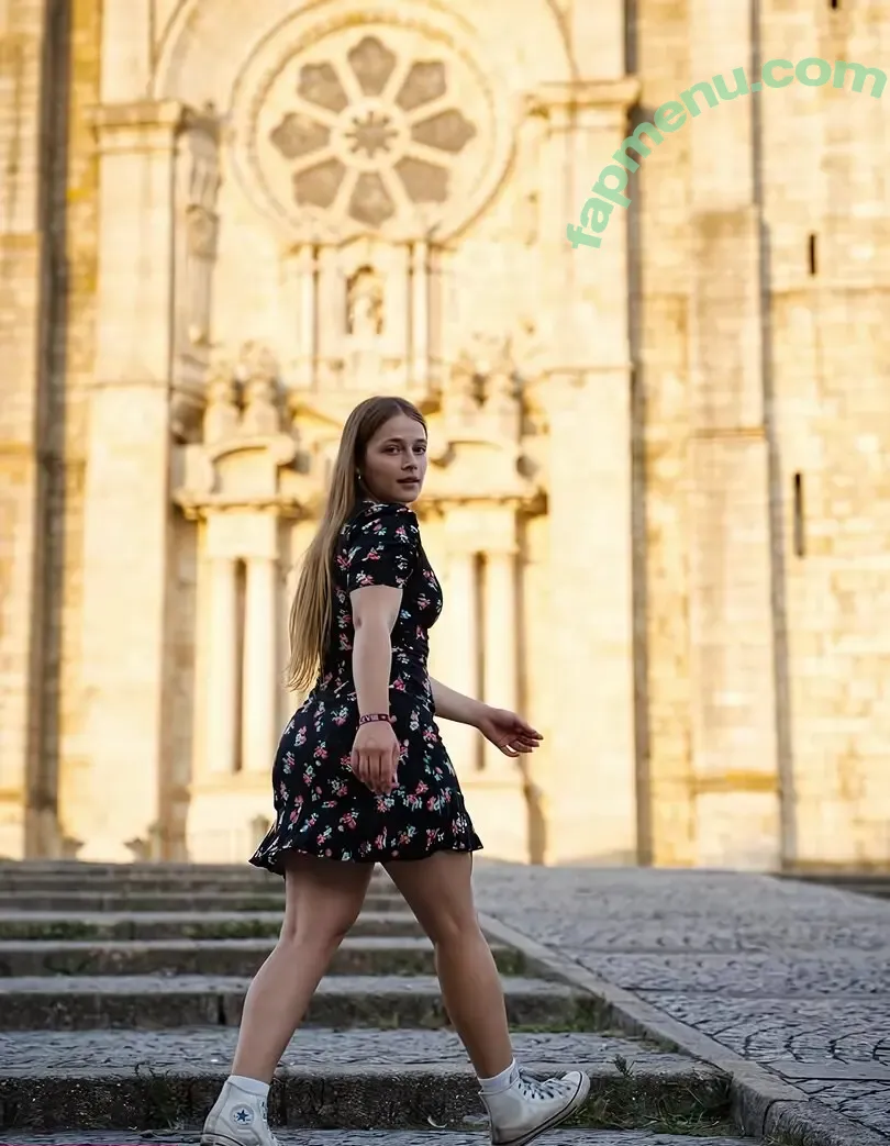 qoqsik nude photo #0031 (qoqsik1)