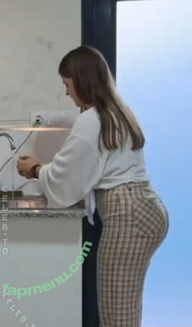 qoqsik nude photo #0045 (qoqsik1)