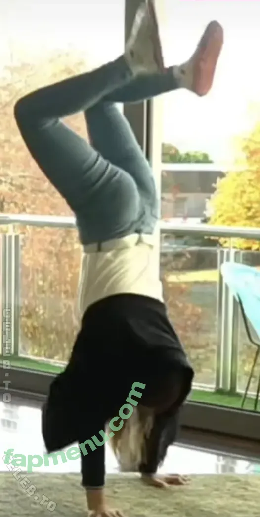 qoqsik nude photo #0049 (qoqsik1)