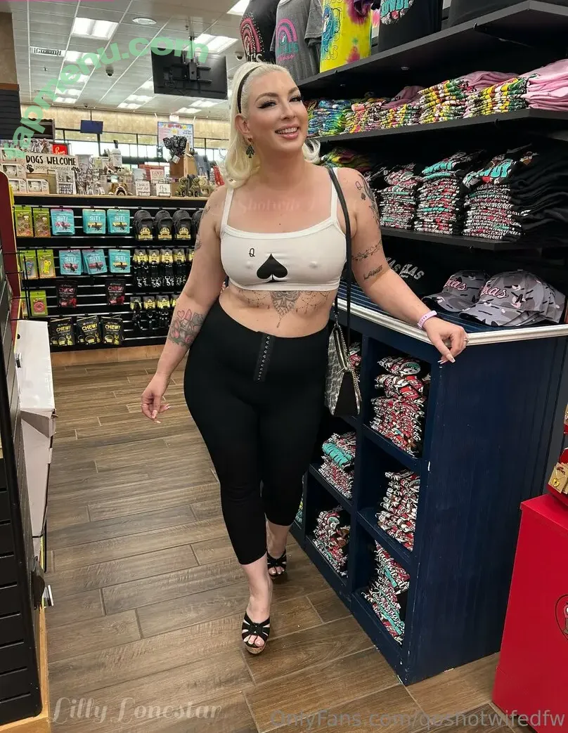 qoshotwifedfw nude photo #0030 (lillylonestarqos)