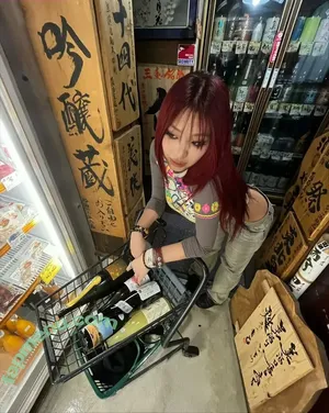 __qq16 / 1q nude photo #0008