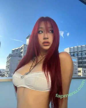 __qq16 / 1q nude photo #0018