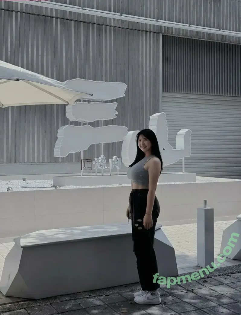 qqt_.86 nude photo #0068 (qqt_.86)