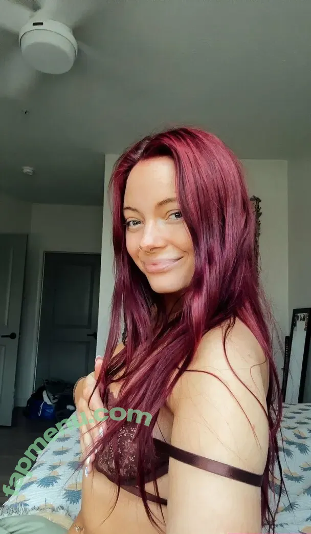 qquueeeennbbbb nude photo #0010 (qquueeeennbbbb)
