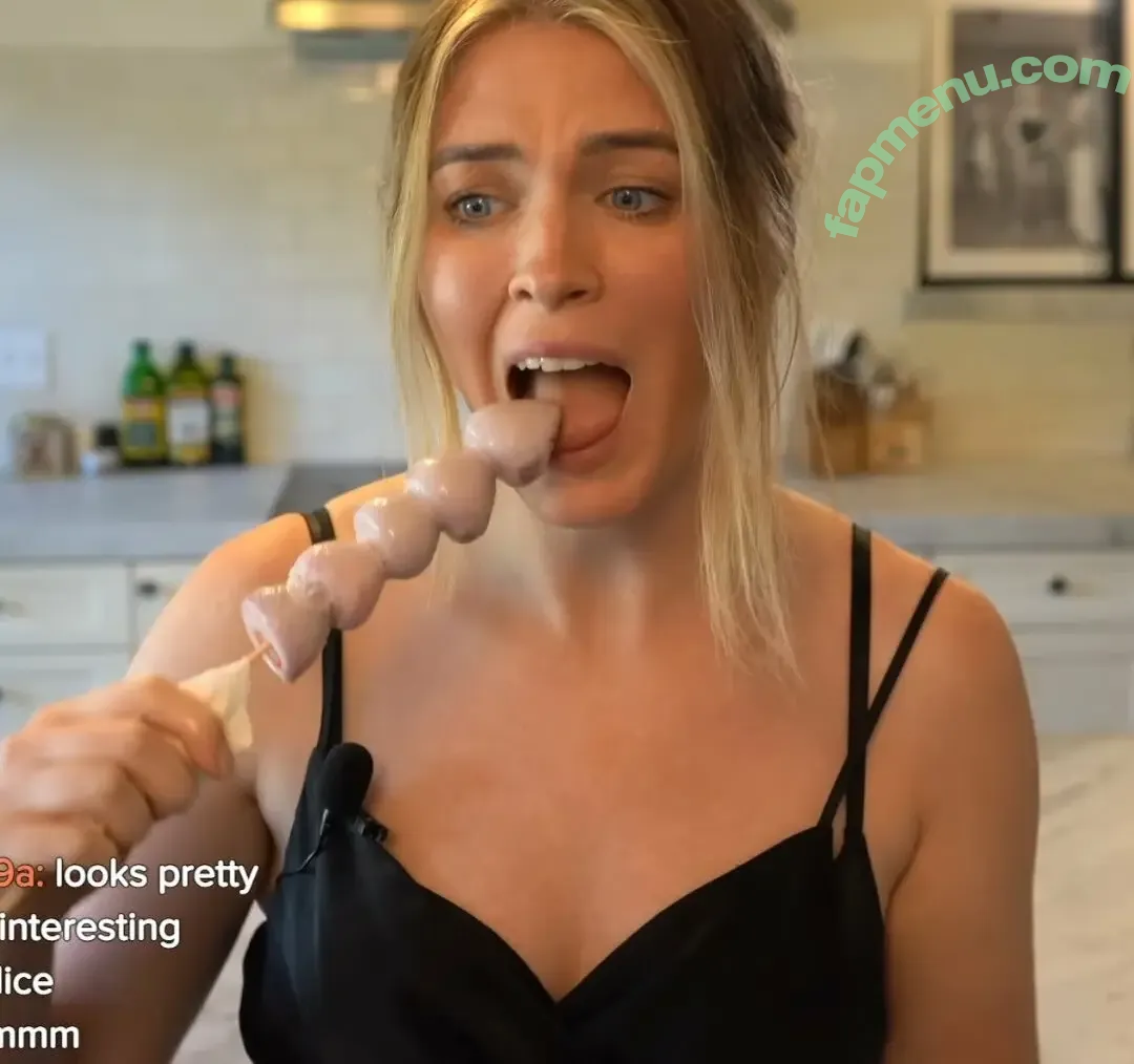 QTCinderella nude photo #0686 (QTCinderella)