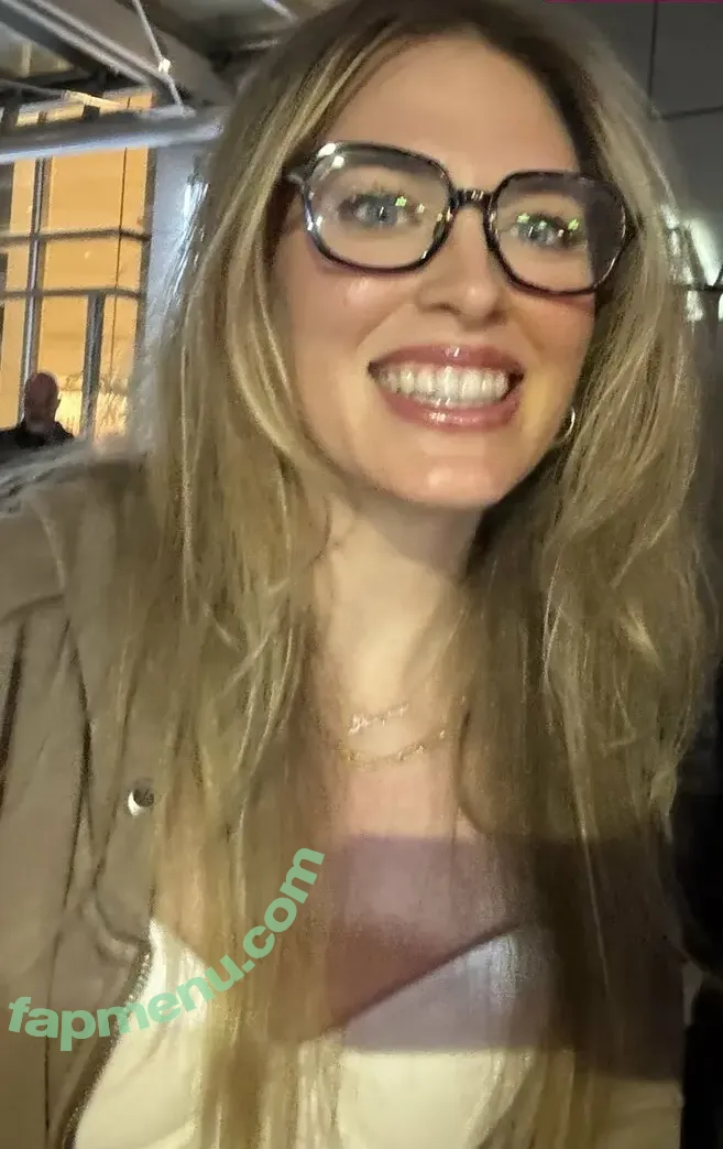 QTCinderella nude photo #0698 (QTCinderella)