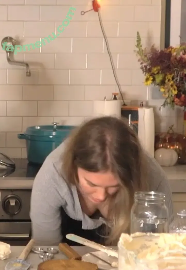 QTCinderella nude photo #0702 (QTCinderella)