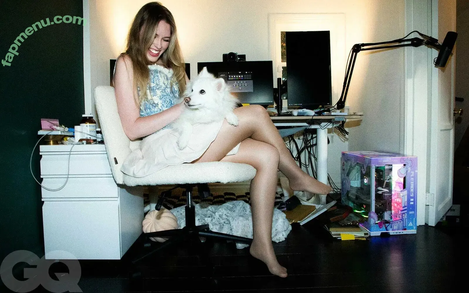 QTCinderella nude photo #0740 (QTCinderella)