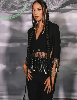 Quannah Chasinghorse / quannah.rose nude photo #0133