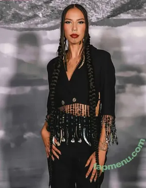 Quannah Chasinghorse / quannah.rose nude photo #0136