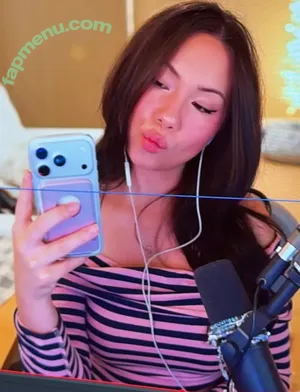 QuarterJade / u160568833 nude photo #1541