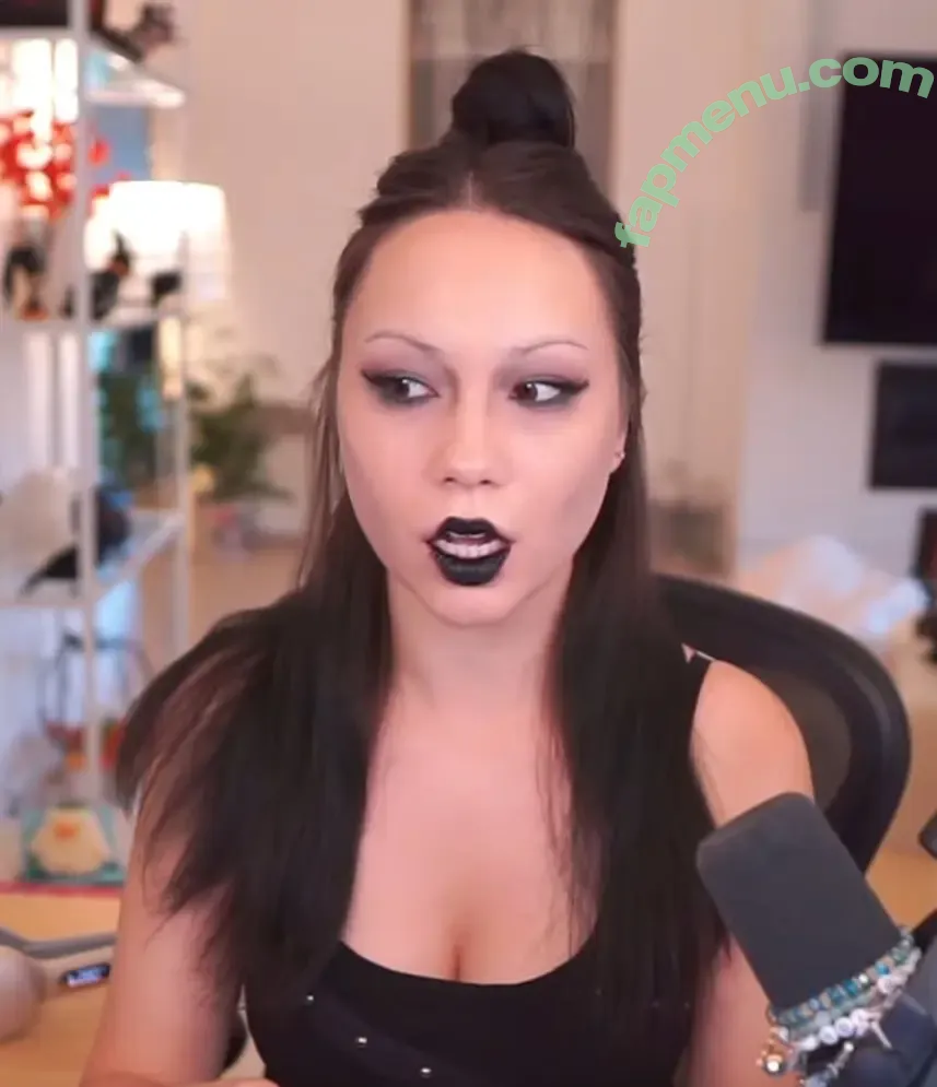 QuarterJade nude photo #1507 (Jodi / u160568833)