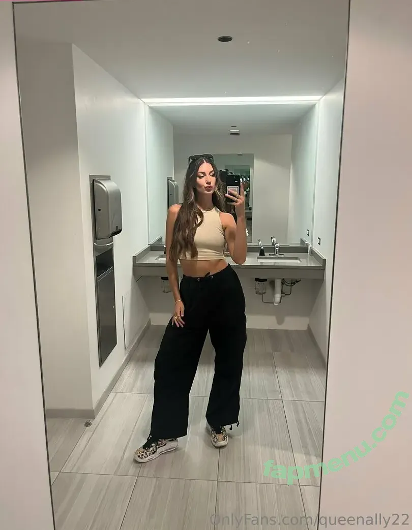 Queen Ally Findom Femdom nude photo #0020 (missally00 / queenally22)