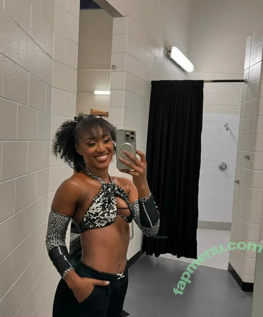 Queen Aminata nude photo #0053 (Queenaminata / amisylle / amisylle - AEW)