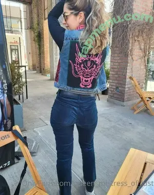 queen_mistress_of_lust / i_am_libragoddess nude photo #0044