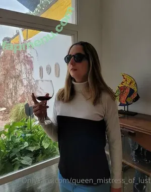 queen_mistress_of_lust / i_am_libragoddess nude photo #0073