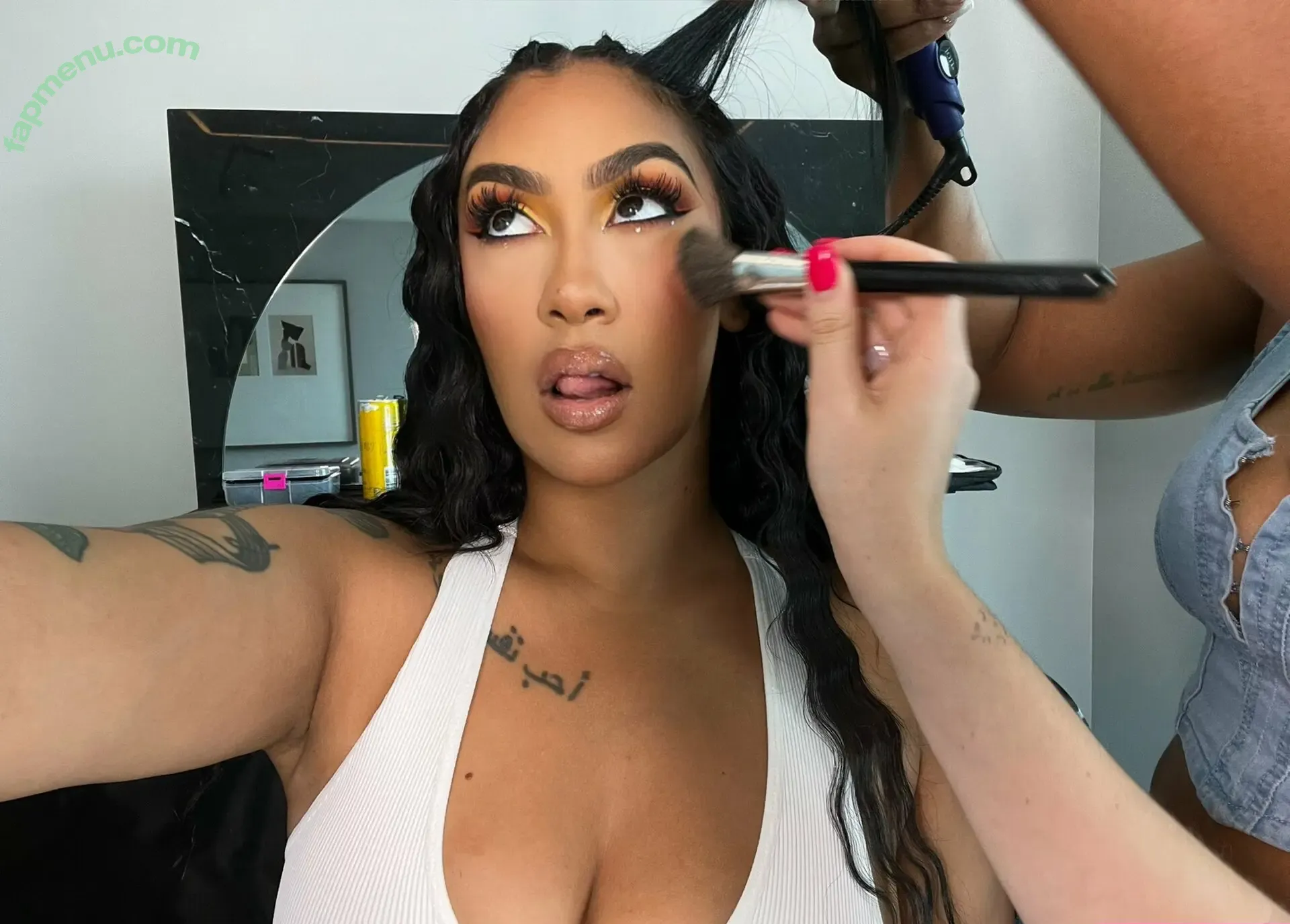 Queen Najia nude photo #0012 (queennaija)