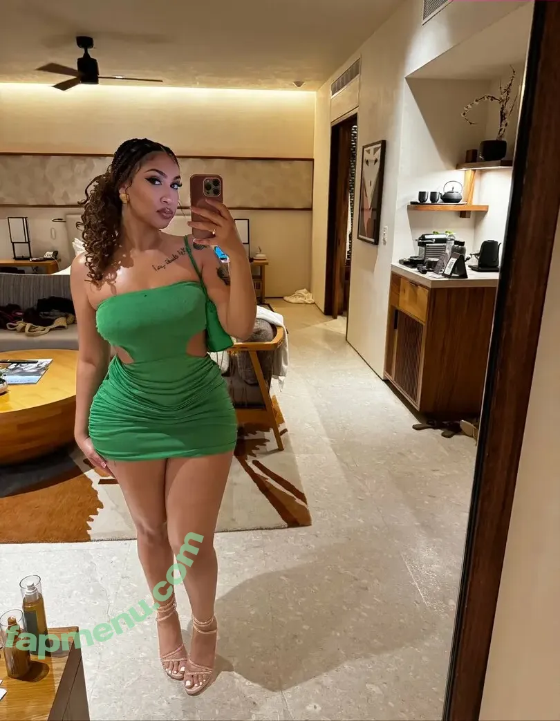 Queen Najia nude photo #0064 (queennaija)