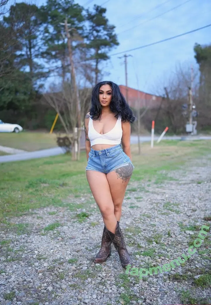 Queen Najia nude photo #0078 (queennaija)