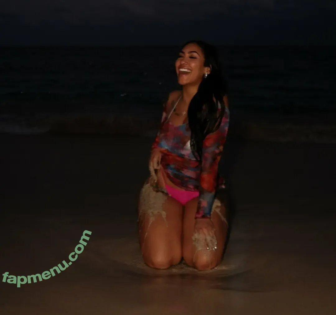 Queen Najia nude photo #0148 (queennaija)