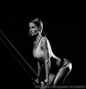 queen.of.atlantic / queen_atlantic nude photo #0075