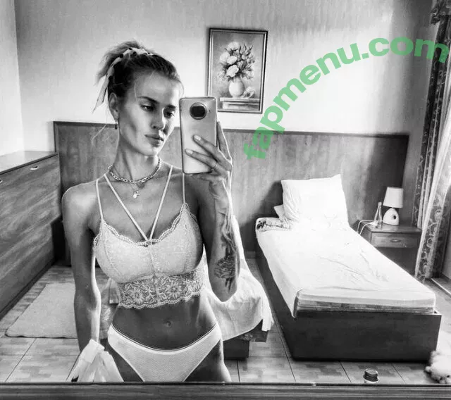 queen.of.atlantic nude photo #0016 (queen_atlantic)