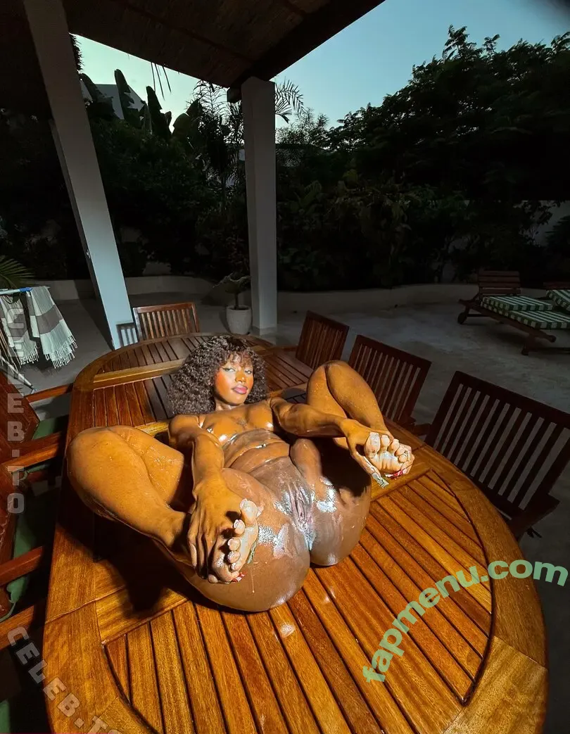 Queen_tahshaar nude photo #0393 (queen_tahshaaar / queen_tahshar)