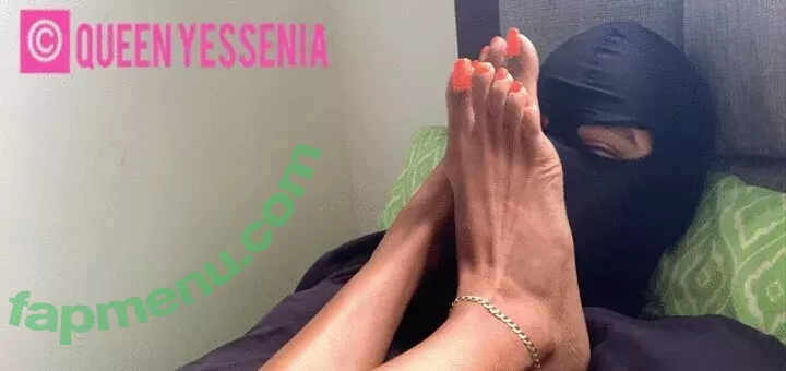 Queen Yessenias nude photo #0002 (queenyesseniasfeet / yesseniacaban)