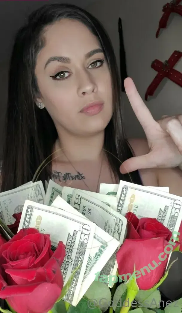 queenanez nude photo #0016 (queenanez)