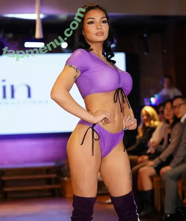 Queenarryy nude photo #0003 (queen.arryy)