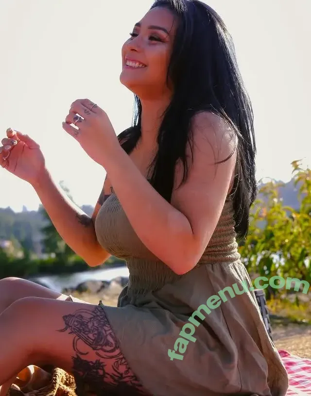 Queenarryy nude photo #0004 (queen.arryy)