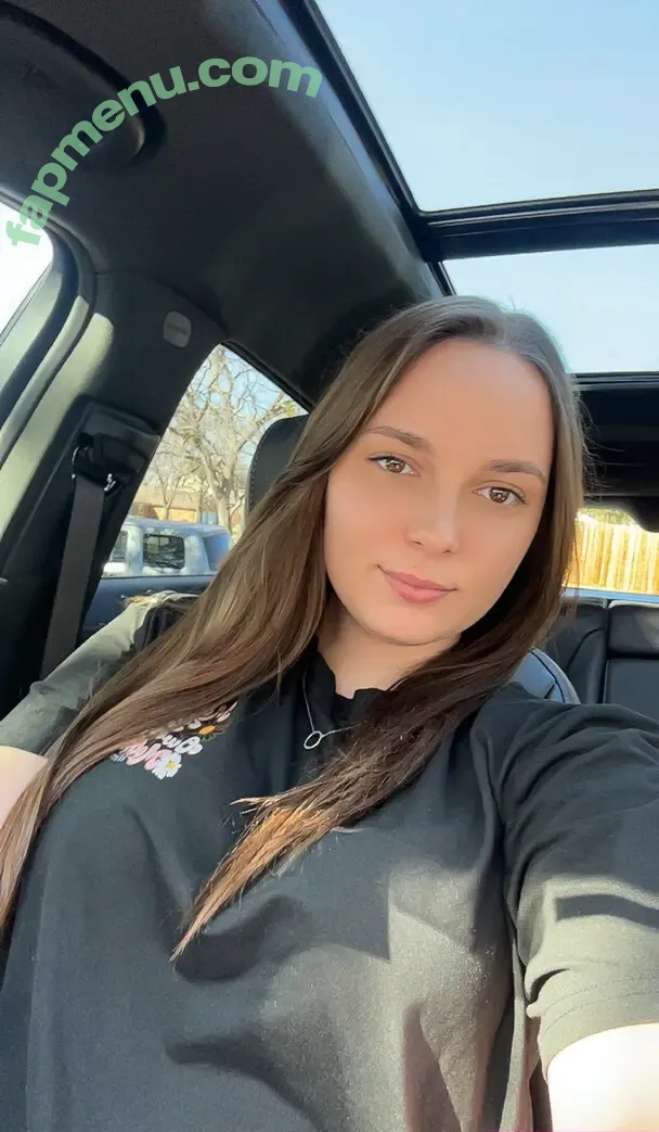 queenbg99 nude photo #0007 (queenbg99)