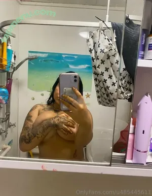 queenbrxee / u485445611 nude photo #0061