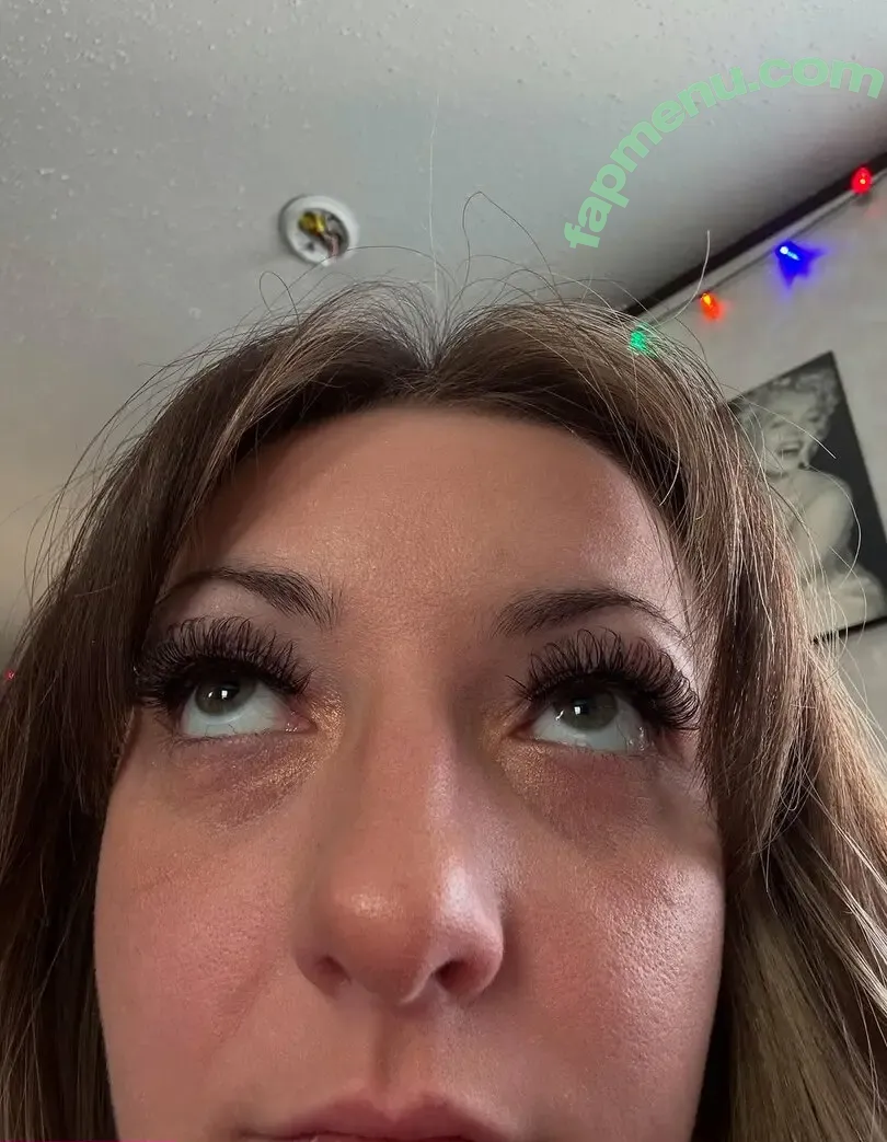 queencourtnizzle nude photo #0049 (queencourtnizzle)