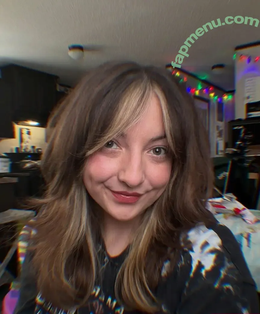 queencourtnizzle nude photo #0051 (queencourtnizzle)