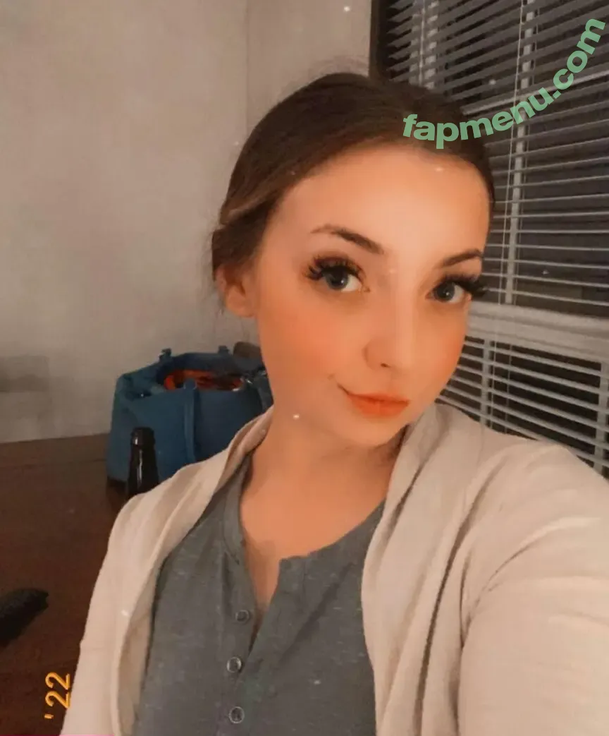 queencourtnizzle nude photo #0069 (queencourtnizzle)