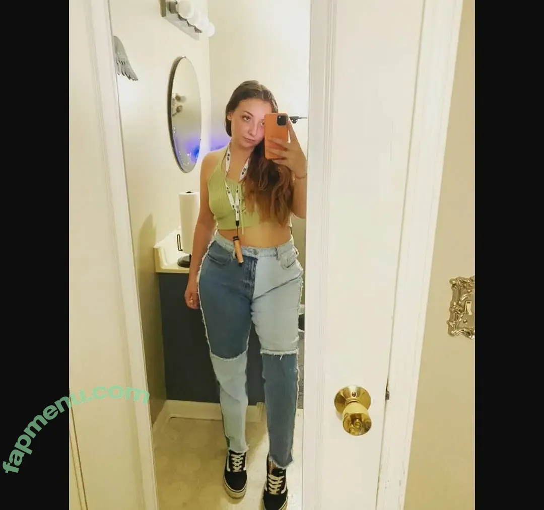 queencourtnizzle nude photo #0084 (queencourtnizzle)