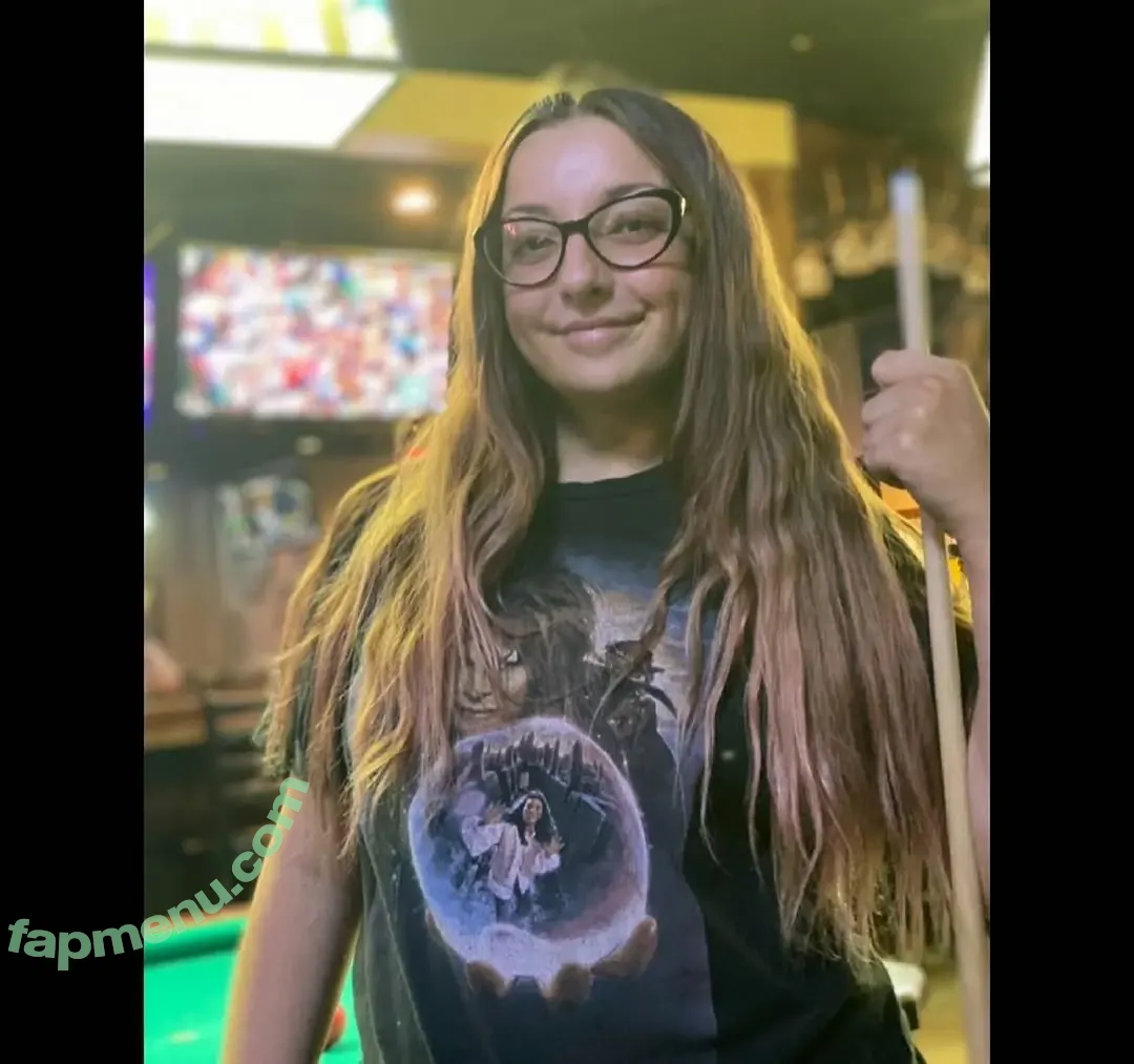 queencourtnizzle nude photo #0090 (queencourtnizzle)