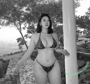 Queency Geollina / q.u.e.e.n.c.y nude photo #0095