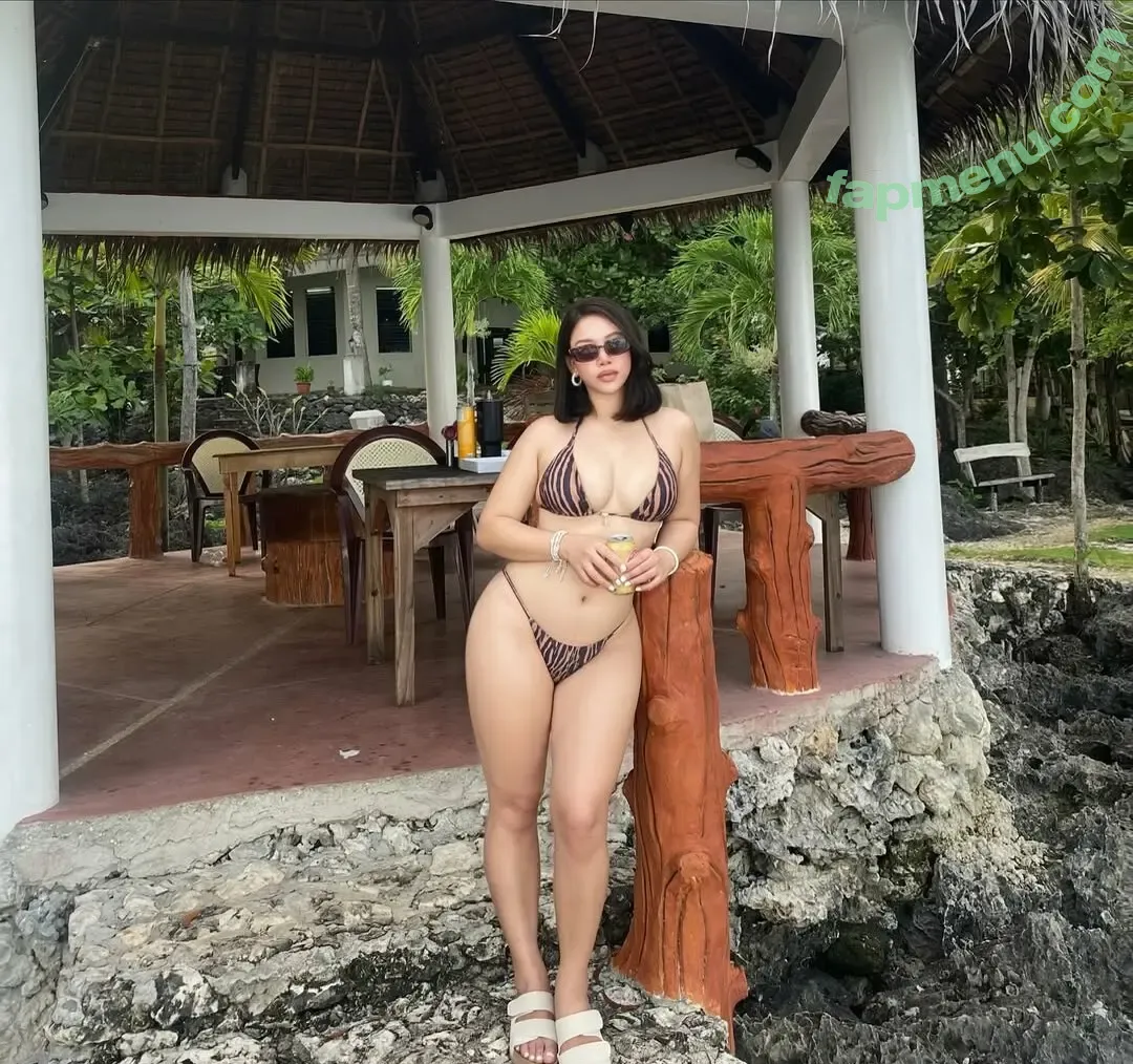 Queency Geollina nude photo #0088 (q.u.e.e.n.c.y)