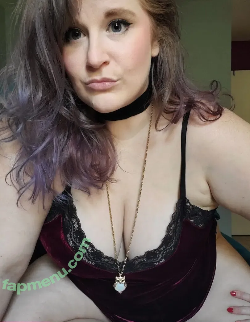 QueenGoldi nude photo #0050 (thequeengoldi)