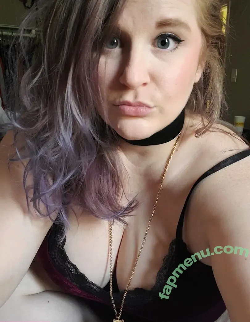QueenGoldi nude photo #0057 (thequeengoldi)