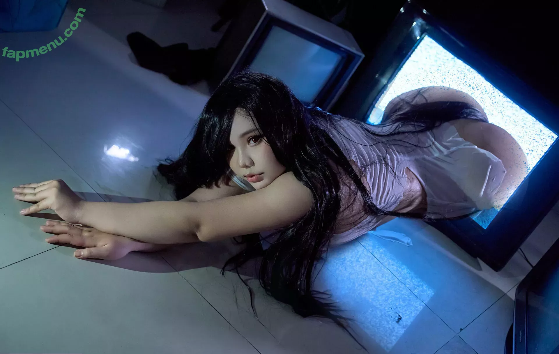 Queenie nude photo #0553 (QQueen / QueenieChuppy / queenie16_1)