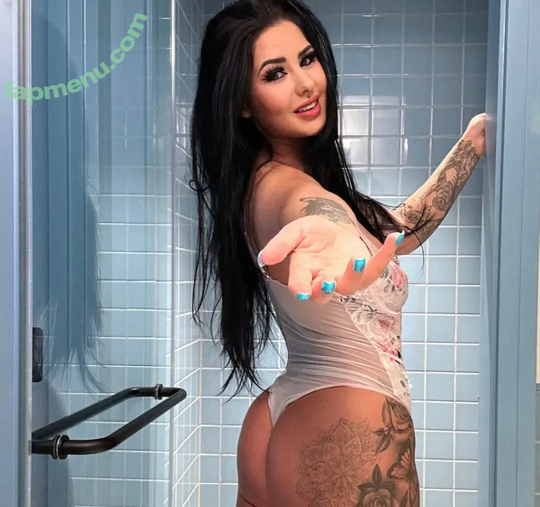 Queeniegeevip nude photo #0009 (queenie__ig)